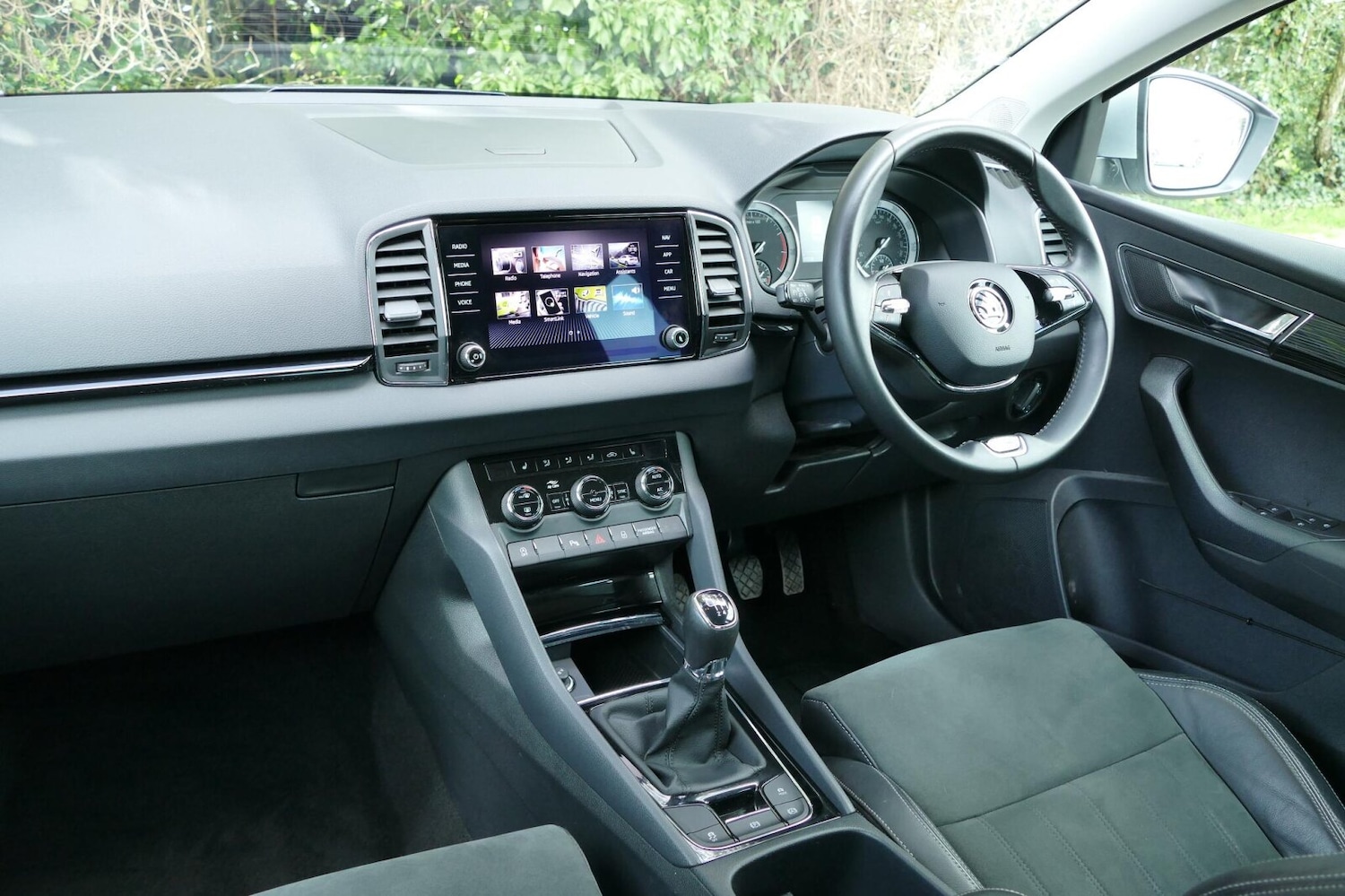 Used Skoda Karoq 2021 for sale - 78049197: Photo 2