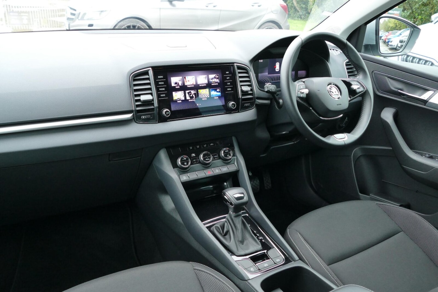 Used Skoda Karoq 2023 for sale - 78088824: Photo 2