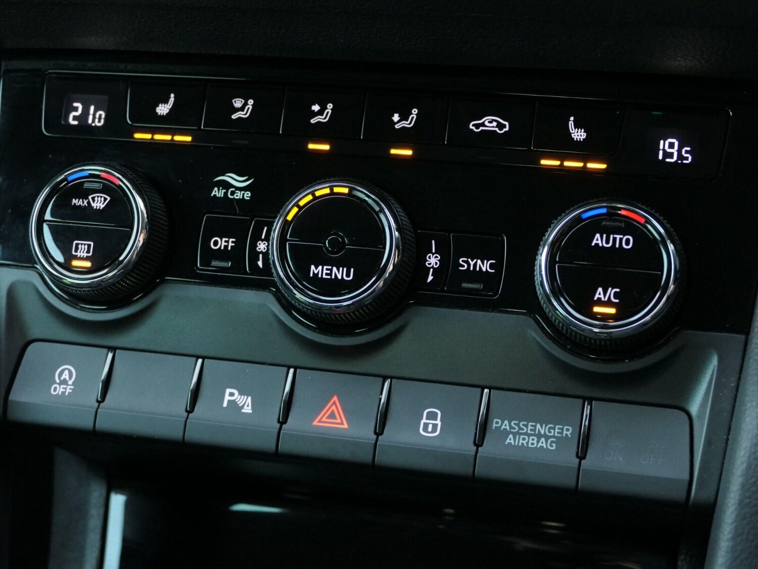 Used Skoda Karoq 2023 for sale - 77442458: Photo 11