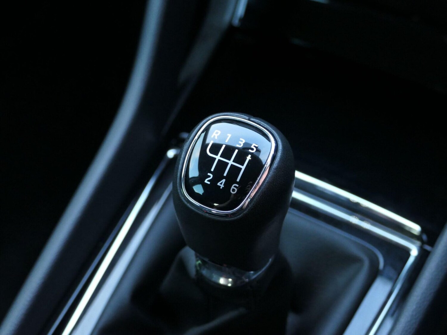 Used Skoda Karoq 2023 for sale - 77442458: Photo 12