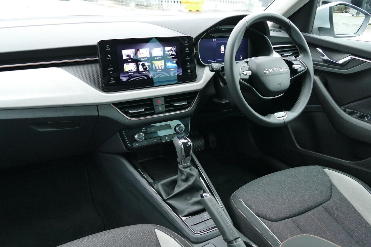 Used Skoda Kamiq 2025 for sale - 77785753: Photo 2