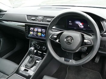 Used Skoda Superb 2024 for sale - 76677546: Photo