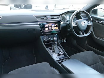Used Skoda Superb 2019 for sale - 78356199: Photo