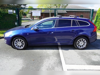 Used Volvo V60 2012 for sale - 78554771: Photo