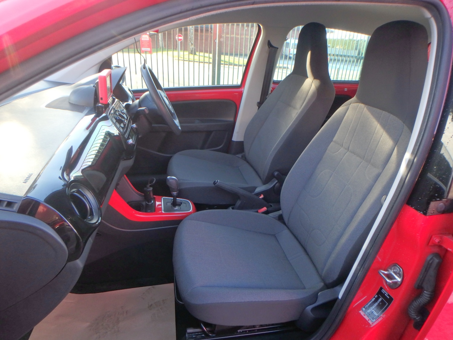 Used Volkswagen up! 2014 for sale - 77023494: Photo 13