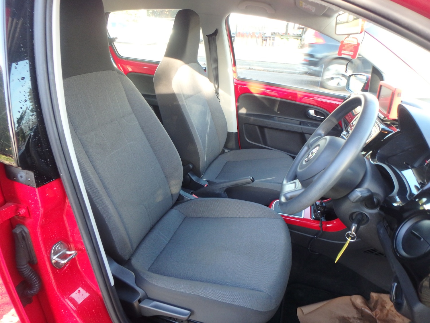 Used Volkswagen up! 2014 for sale - 77023494: Photo 14