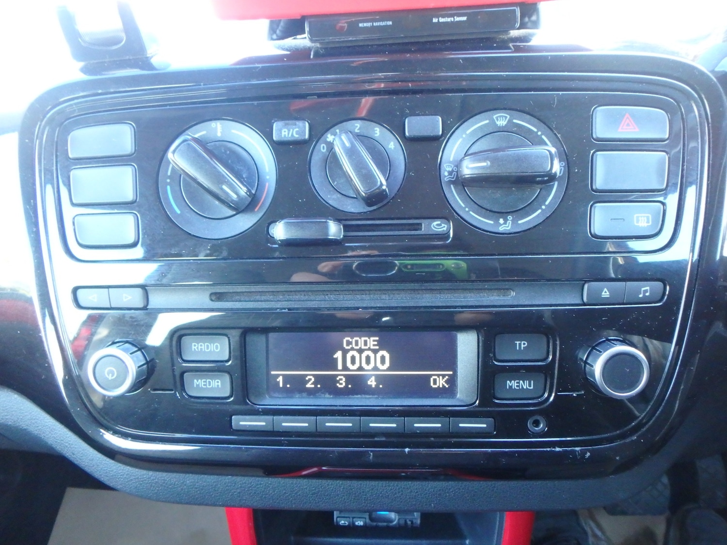 Used Volkswagen up! 2014 for sale - 77023494: Photo 16