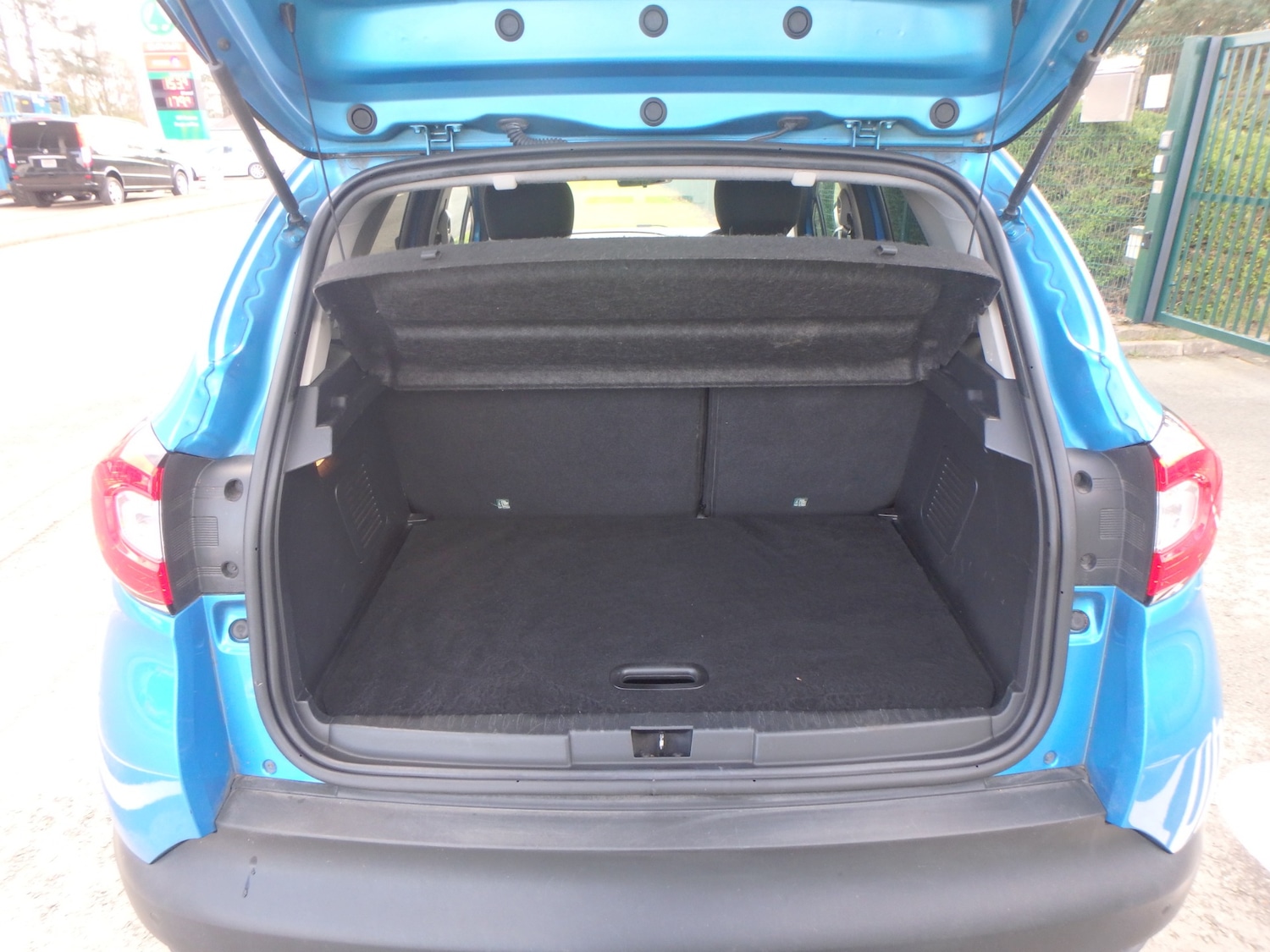 Used Renault Captur 2016 for sale - 77998104: Photo 10