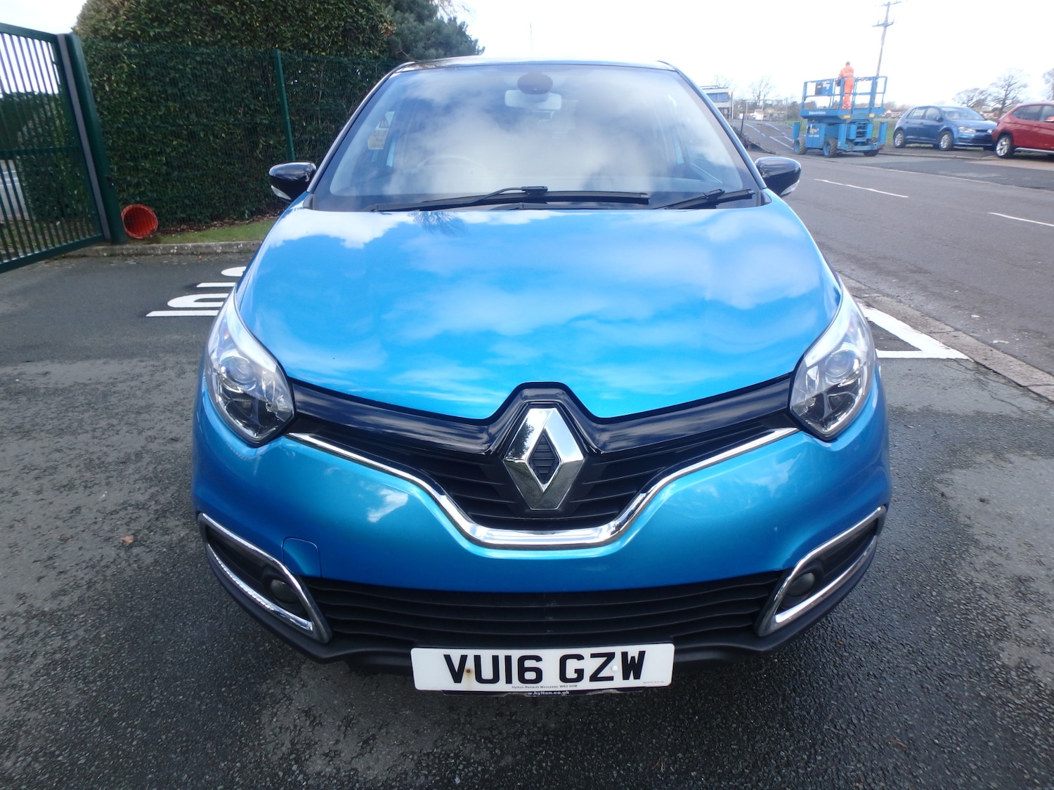 Used Renault Captur 2016 for sale - 77998104: Photo 2