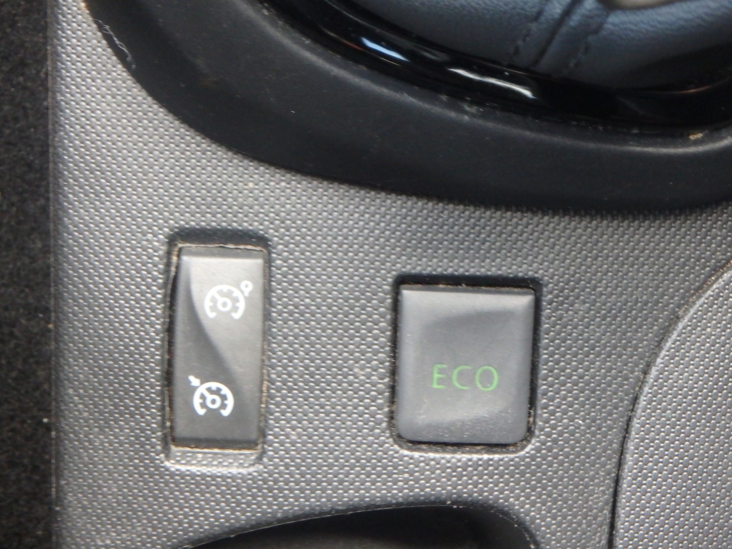 Used Renault Captur 2016 for sale - 77998104: Photo 24