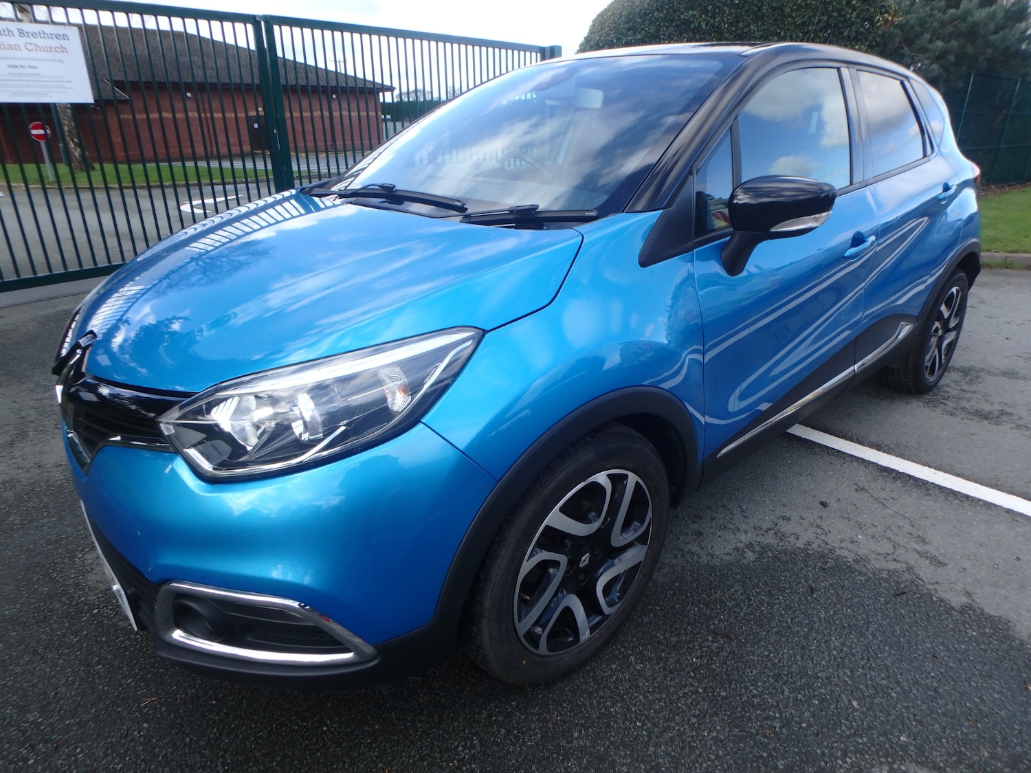Used Renault Captur 2016 for sale - 77998104: Photo 3