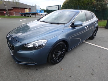 Used Volvo V40 2014 for sale - 78283021: Photo