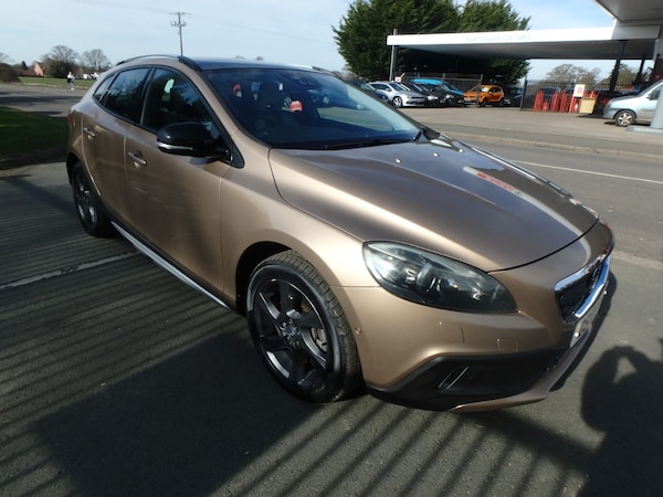 Used Volvo V40 Cross Country 2013 for sale - 73908423: Photo 1