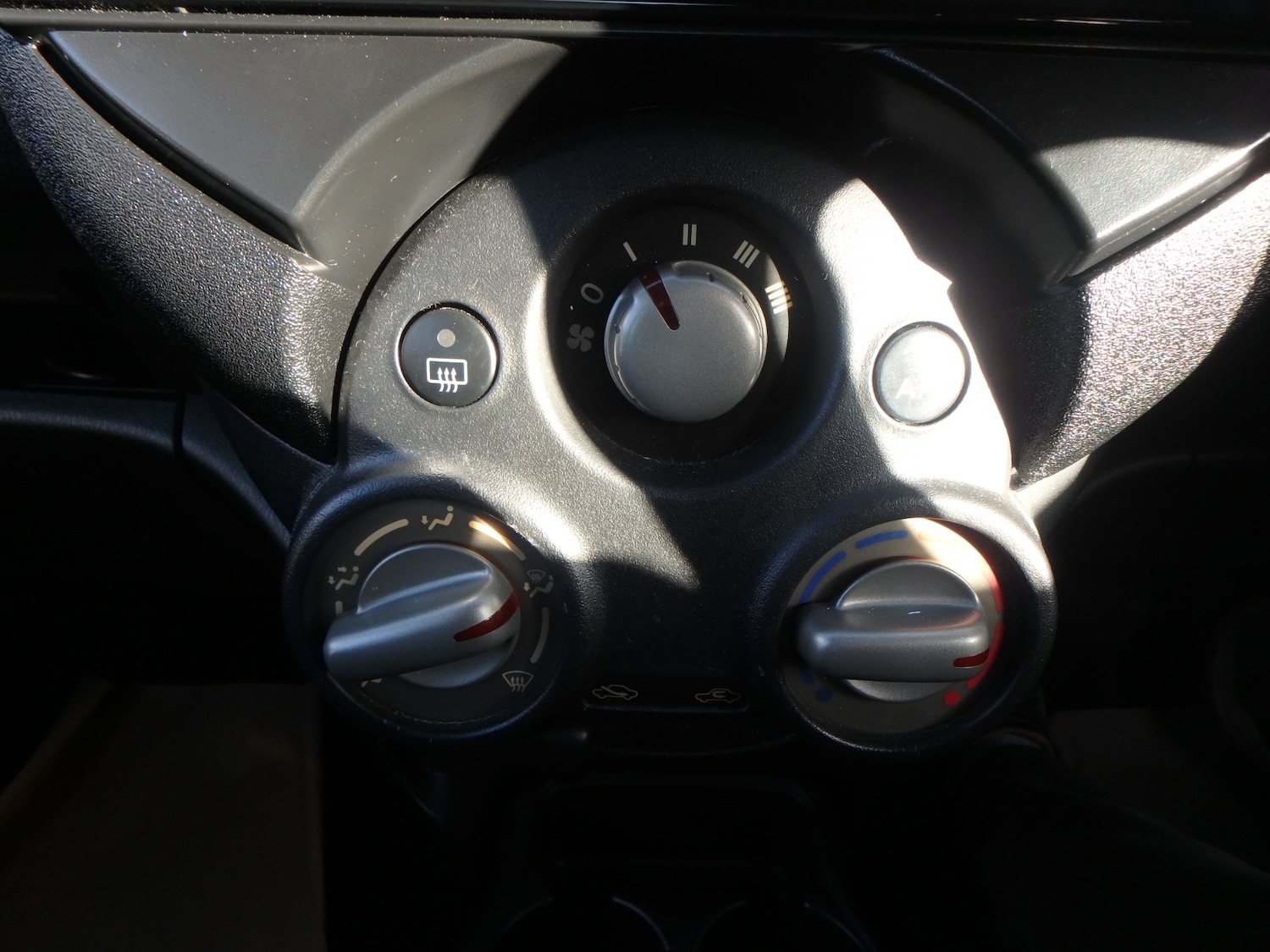 Used Nissan Micra 2011 for sale - 77918232: Photo 20