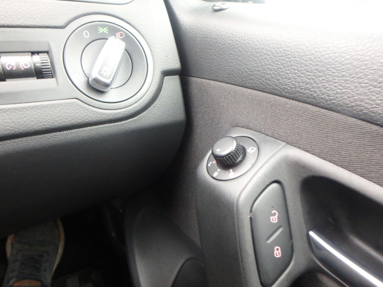 Used Volkswagen Polo 2010 for sale - 77445744: Photo 21