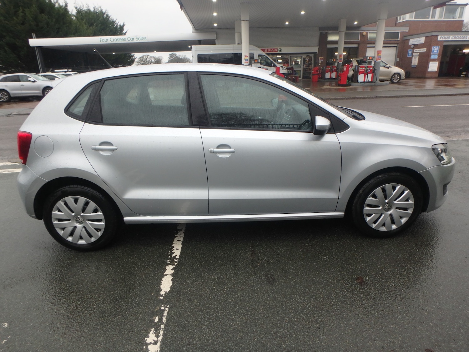 Used Volkswagen Polo 2010 for sale - 77445744: Photo 8
