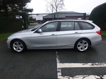 Used BMW 3 Series 2014 for sale - 77367381: Photo
