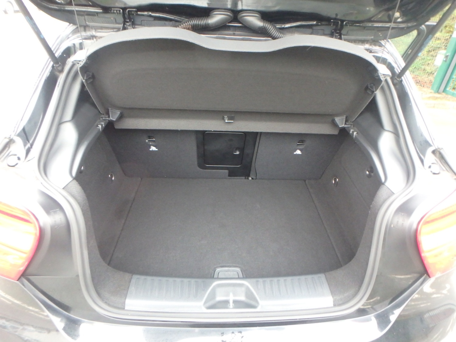 Used Mercedes-Benz A-Class 2013 for sale - 77365356: Photo 10