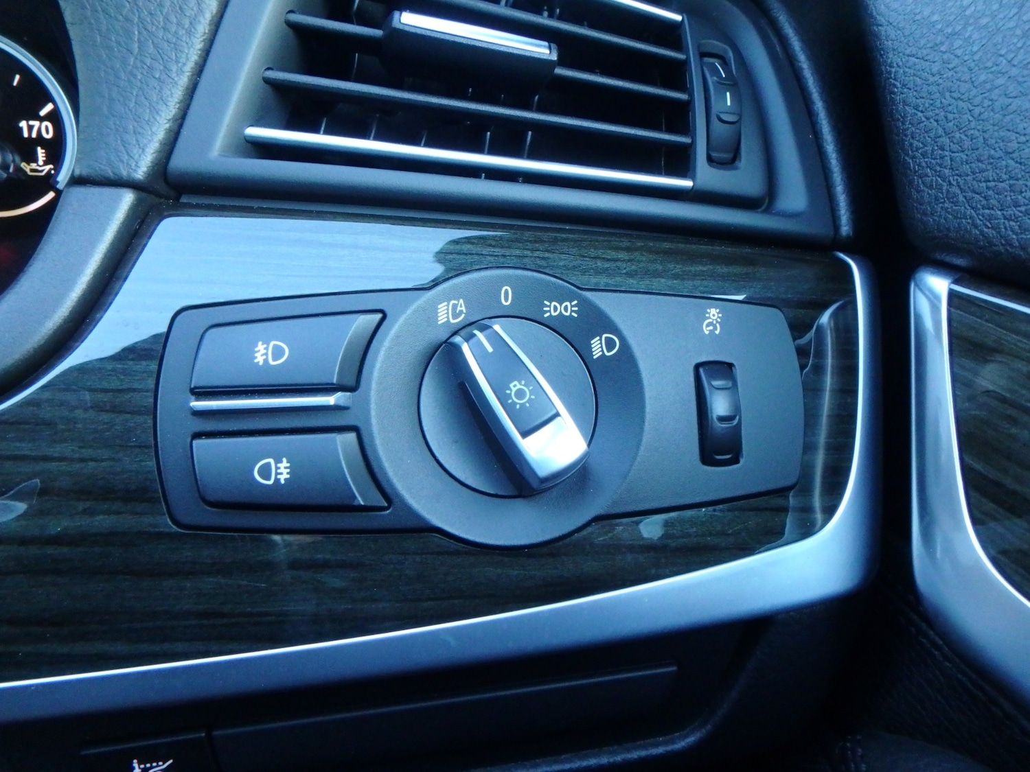 Used BMW 5 Series 2013 for sale - 76340852: Photo 24