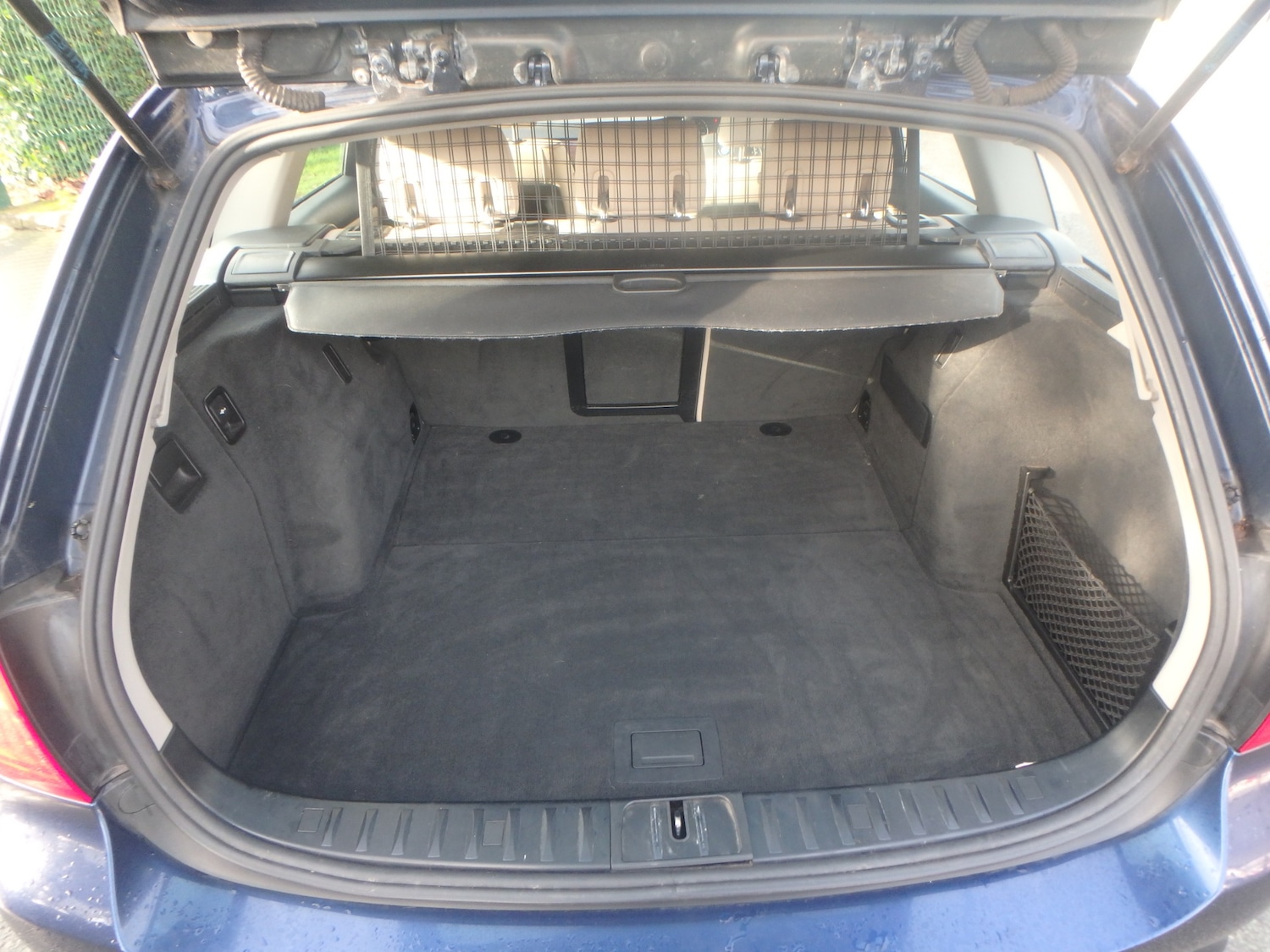 Used BMW 3 Series 2011 for sale - 77234250: Photo 10