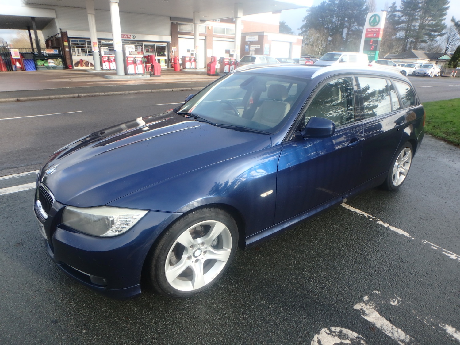 Used BMW 3 Series 2011 for sale - 77234250: Photo 3