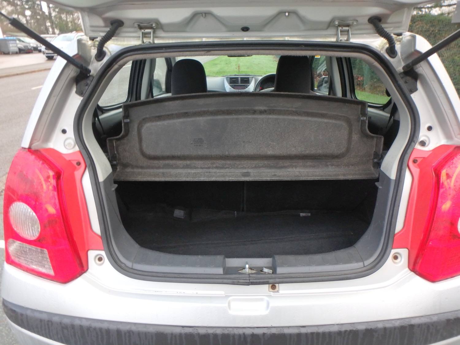 Used Nissan Pixo 2010 for sale - 76984256: Photo 10