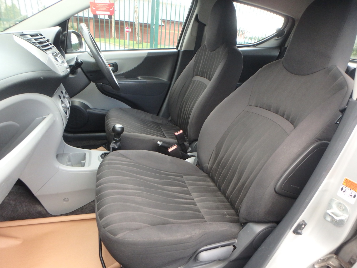 Used Nissan Pixo 2010 for sale - 76984256: Photo 13