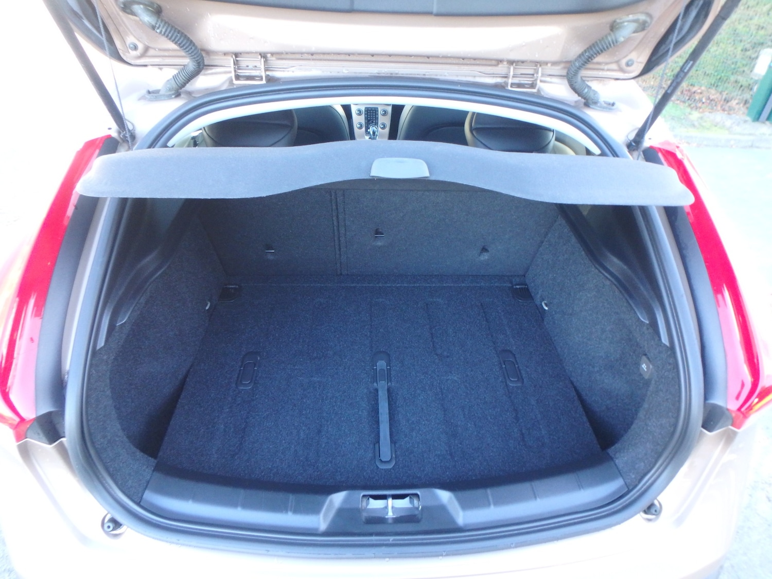 Used Volvo V40 Cross Country 2025 for sale - 76627112: Photo 10