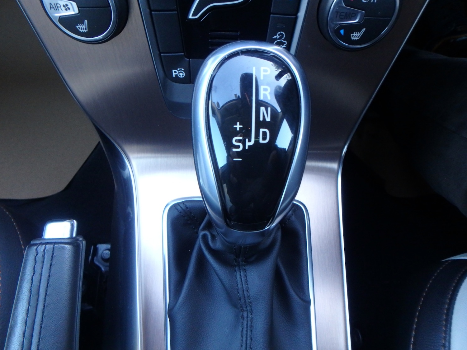 Used Volvo V40 Cross Country 2025 for sale - 76627112: Photo 21