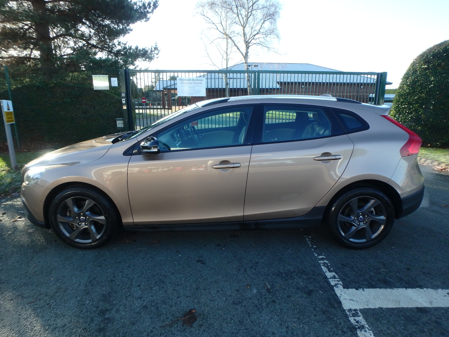 Used Volvo V40 Cross Country 2025 for sale - 76627112: Photo 4