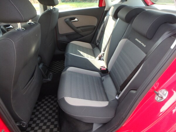 Used Volkswagen Polo 2012 for sale - 74218290: Photo 12