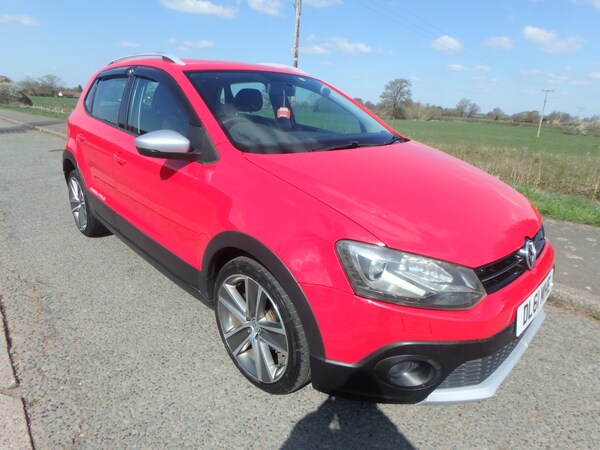 Used Volkswagen Polo 2012 for sale - 74218290: Photo 1