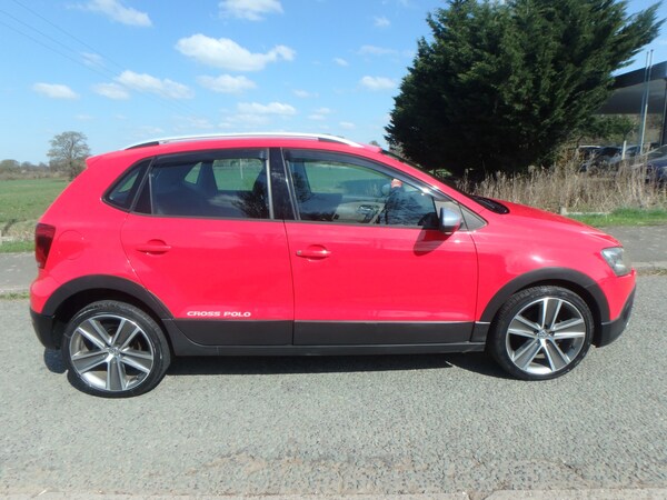 Used Volkswagen Polo 2012 for sale - 74218290: Photo 8