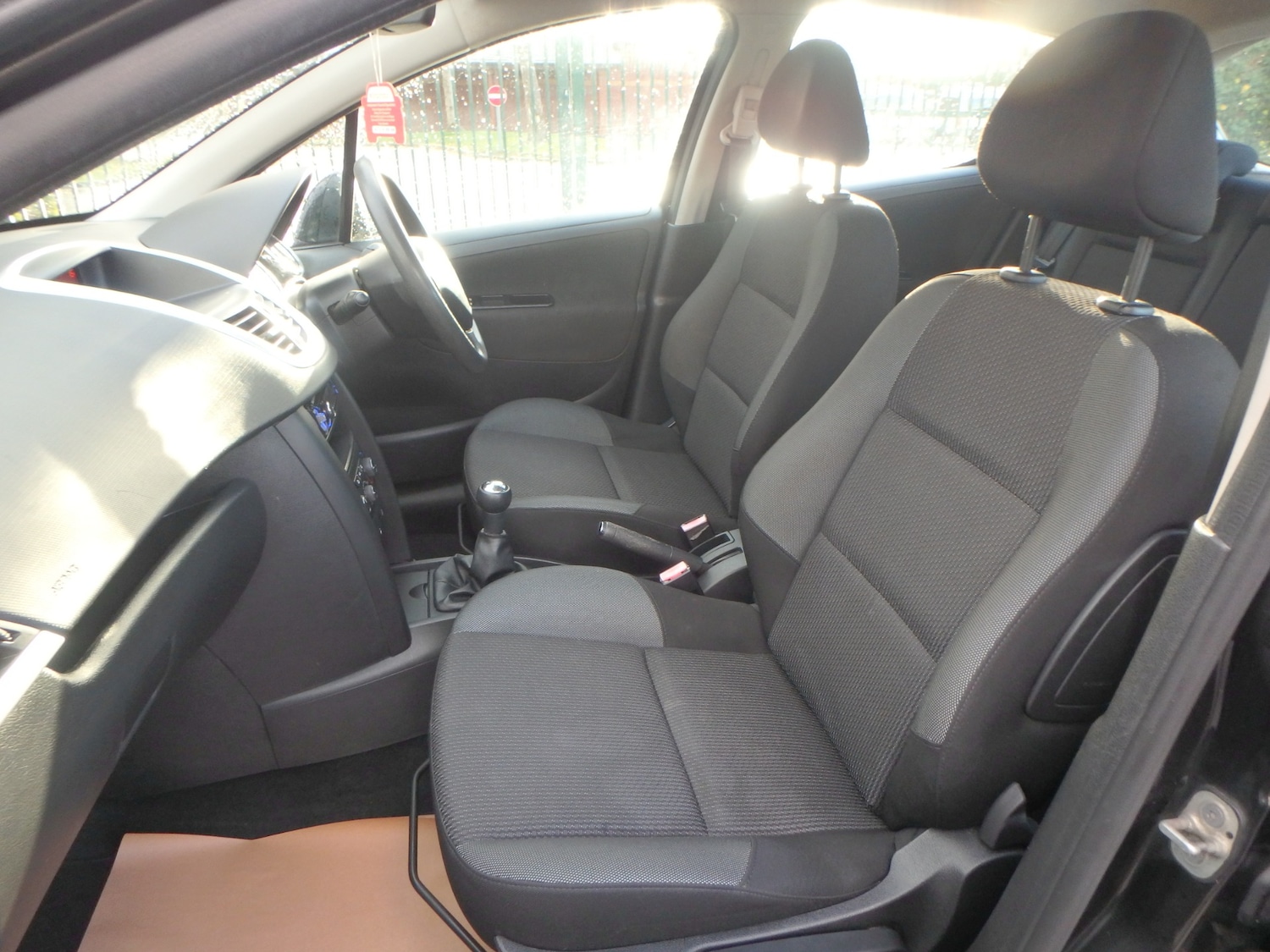 Used Peugeot 207 2010 for sale - 76404978: Photo 14