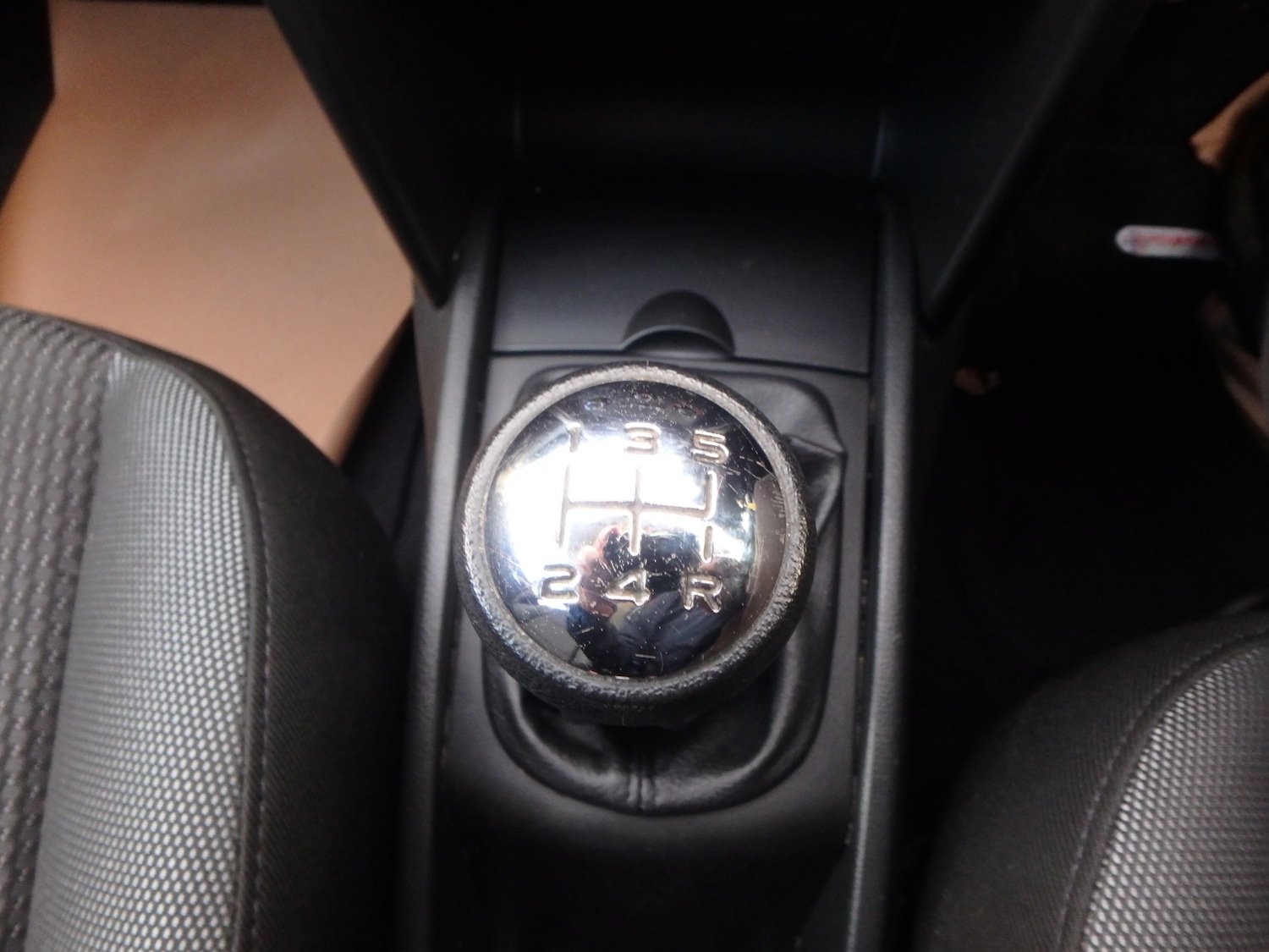 Used Peugeot 207 2010 for sale - 76404978: Photo 21