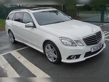 Used Mercedes-Benz E Class 2010 for sale - 79747826: Photo