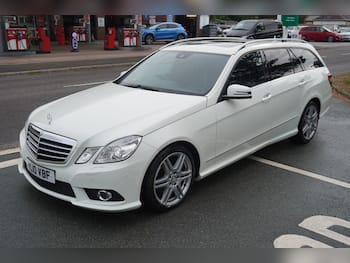 Used Mercedes-Benz E Class 2010 for sale - 79747826: Photo