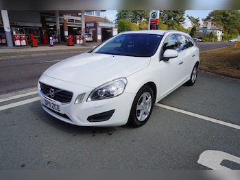 Used Volvo V60 2011 for sale - 79571547: Photo