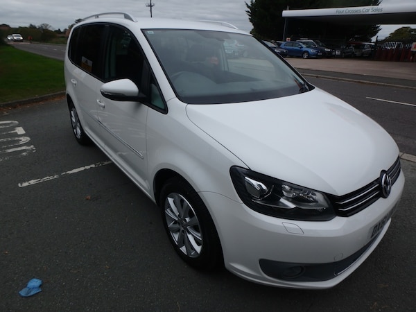Used Volkswagen Touran 2011 for sale - 76288519: Photo 1