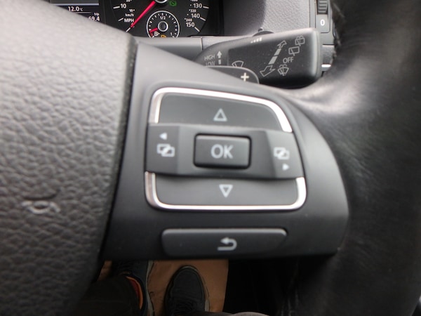 Used Volkswagen Touran 2011 for sale - 76288519: Photo 25