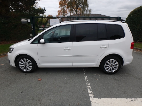 Used Volkswagen Touran 2011 for sale - 76288519: Photo 4