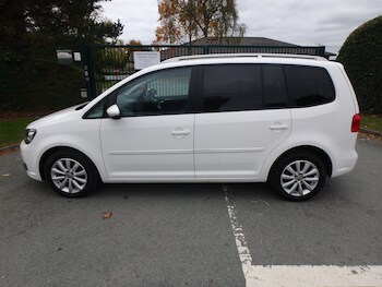 Used Volkswagen Touran 2011 for sale - 76288519: Photo 4