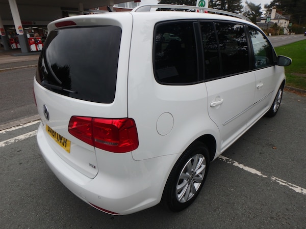 Used Volkswagen Touran 2011 for sale - 76288519: Photo 7