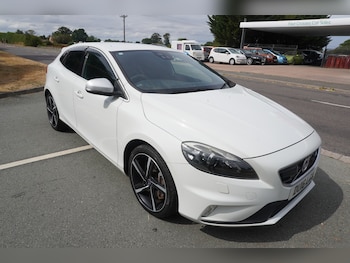Used Volvo V40 2016 for sale - 79353080: Photo