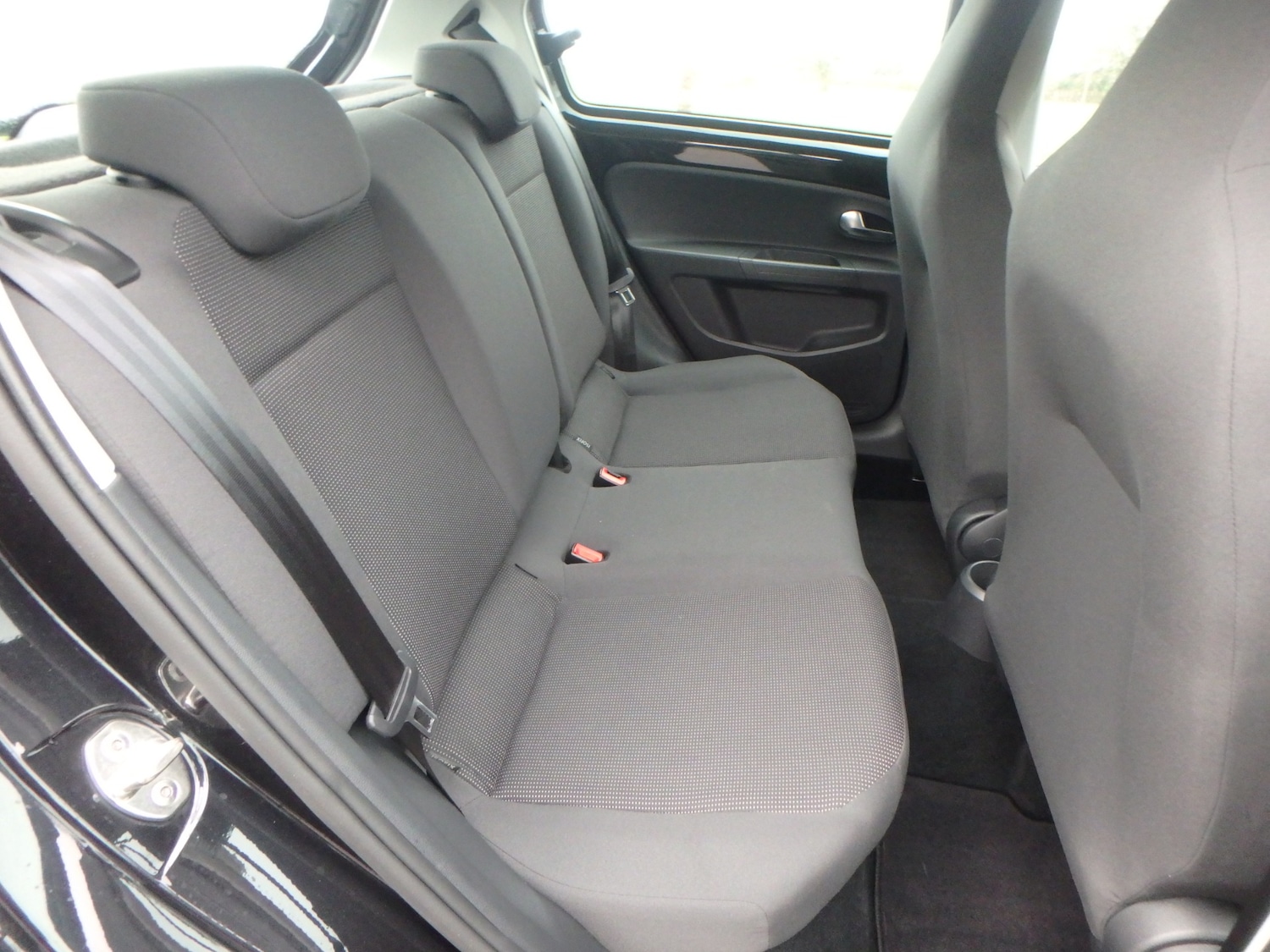 Used Volkswagen up! 2015 for sale - 77679080: Photo 11