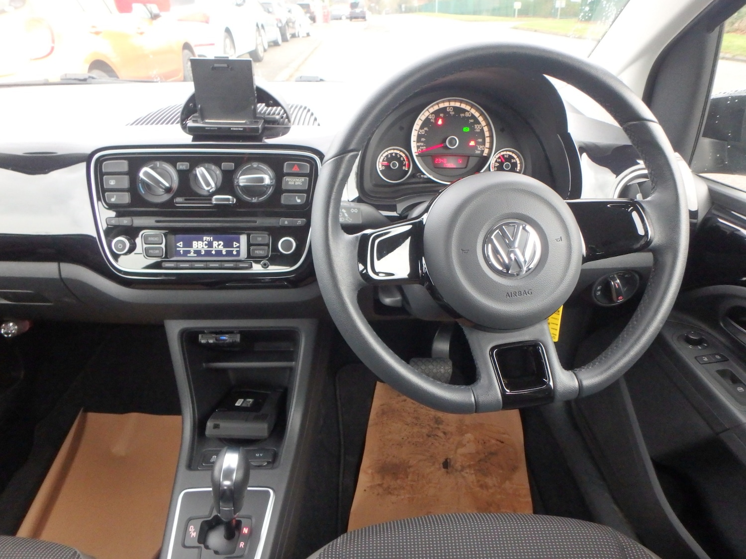Used Volkswagen up! 2015 for sale - 77679080: Photo 18