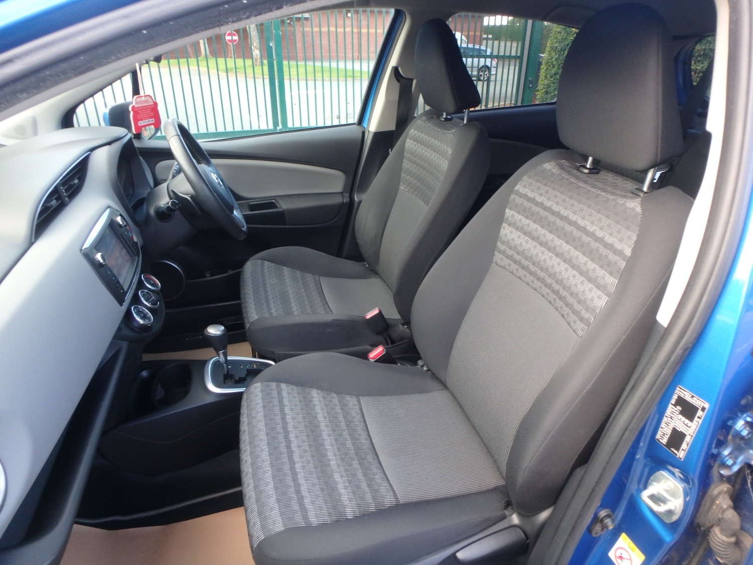 Used Toyota Yaris 2016 for sale - 75773397: Photo 14