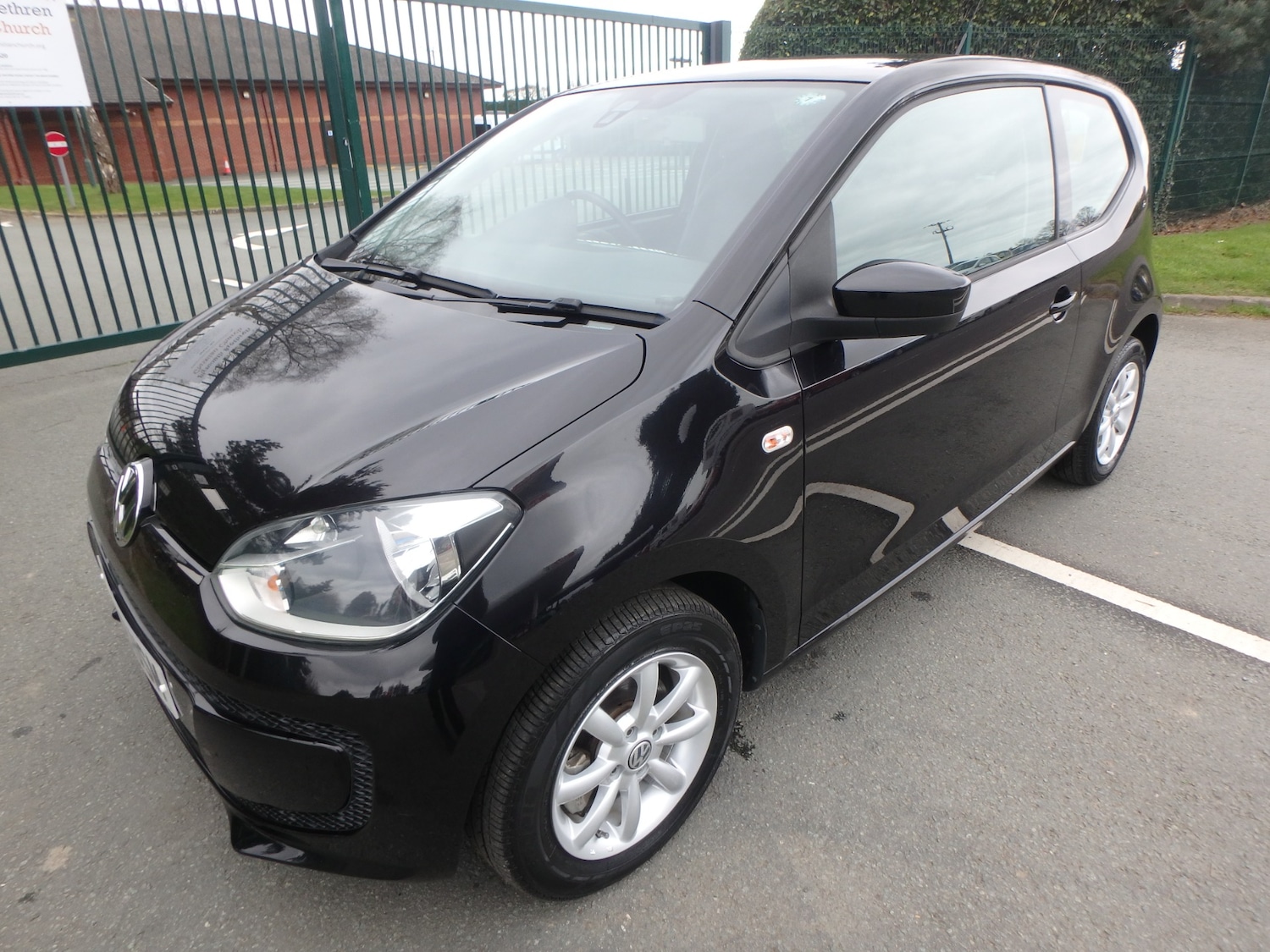 Used Volkswagen up! 2026 for sale - 78092887: Photo 3