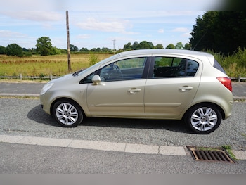 Used Vauxhall Corsa 2008 for sale - 79476860: Photo