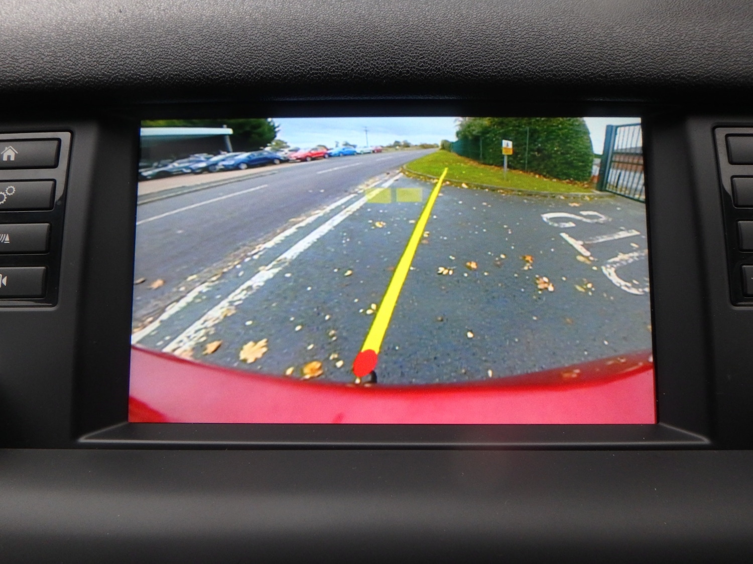 Used Land Rover Discovery Sport 2015 for sale - 76464318: Photo 17